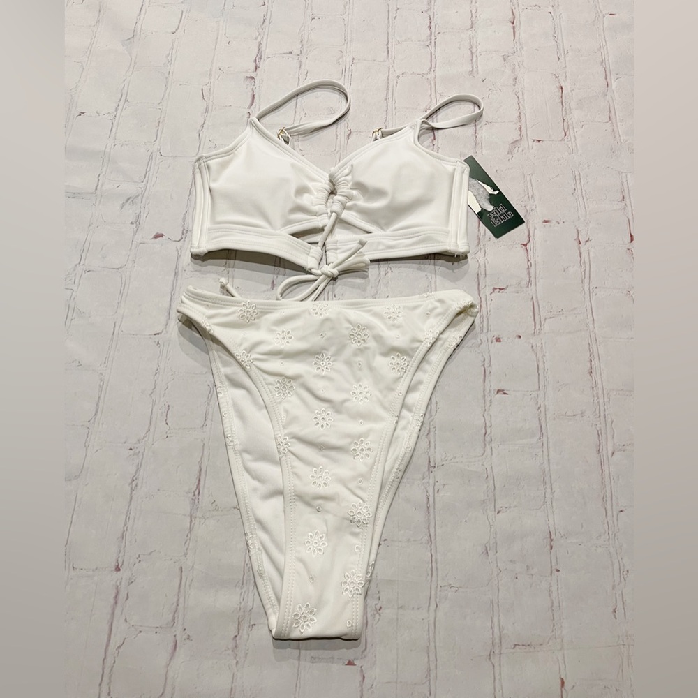 [Wild Fable] white bikini with eyelet bottom XS